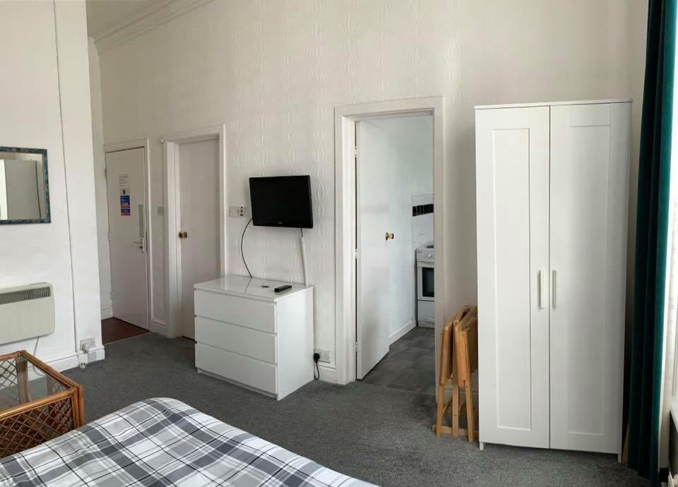 Beeton Villas Holiday Apartments 黑潭 外观 照片