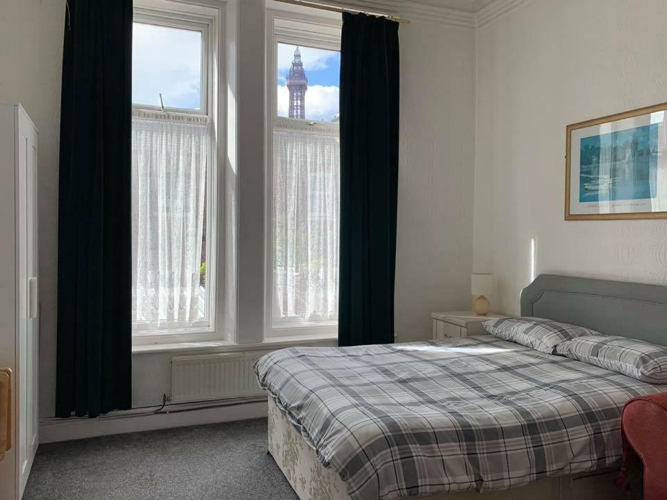 Beeton Villas Holiday Apartments 黑潭 外观 照片