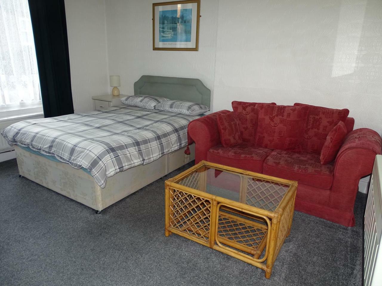 Beeton Villas Holiday Apartments 黑潭 外观 照片