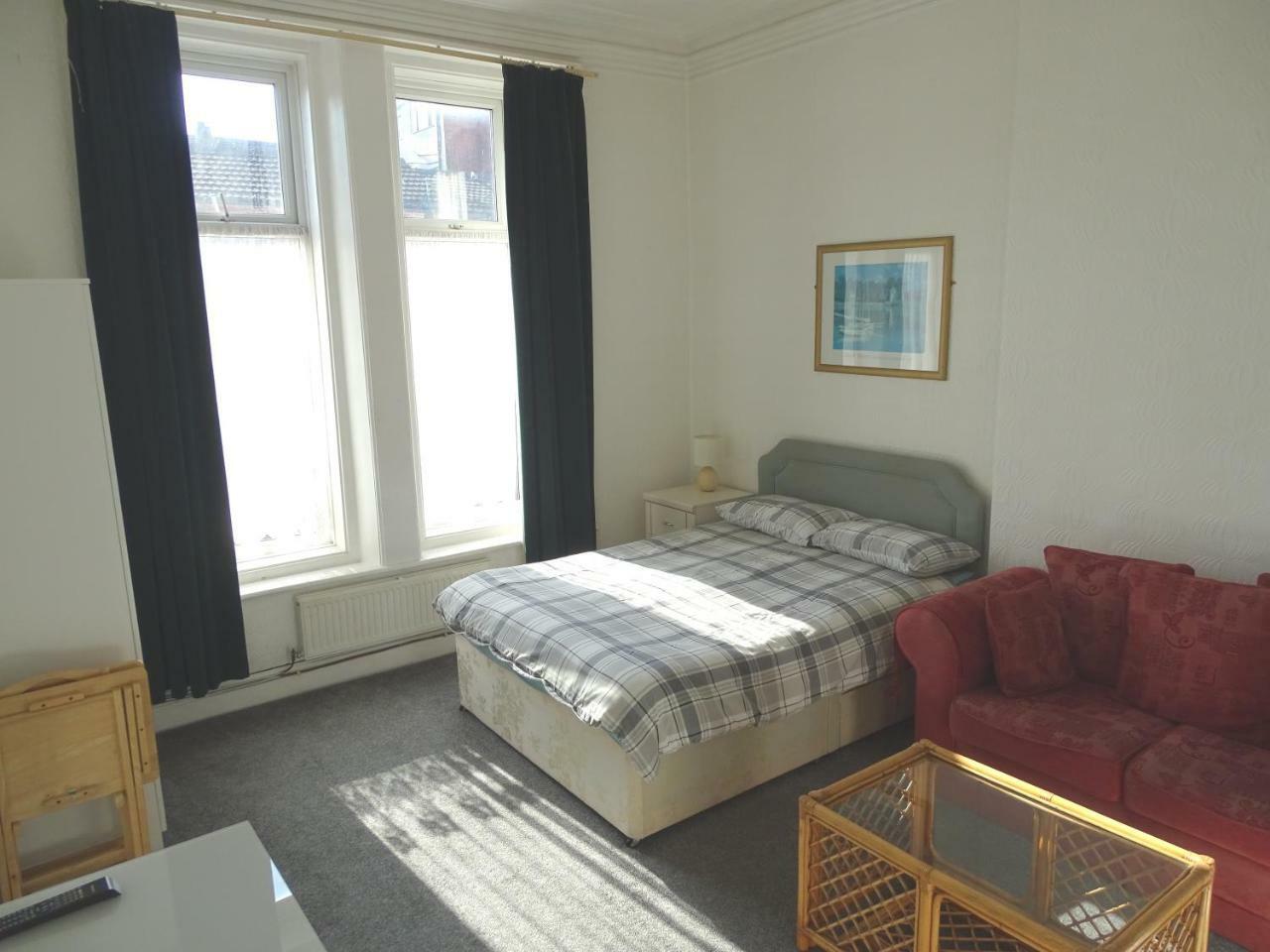 Beeton Villas Holiday Apartments 黑潭 外观 照片