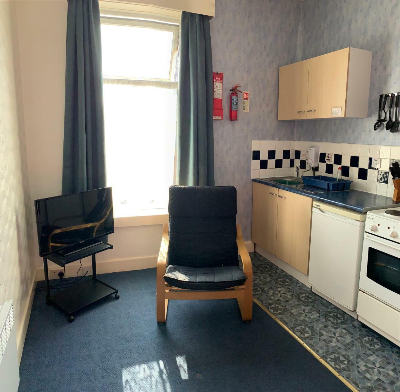 Beeton Villas Holiday Apartments 黑潭 外观 照片