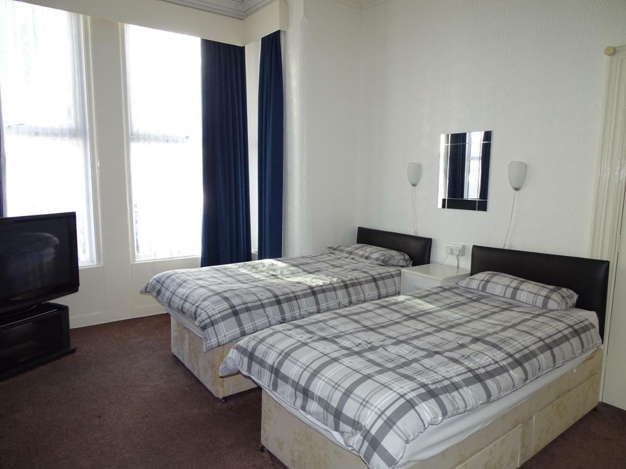 Beeton Villas Holiday Apartments 黑潭 外观 照片